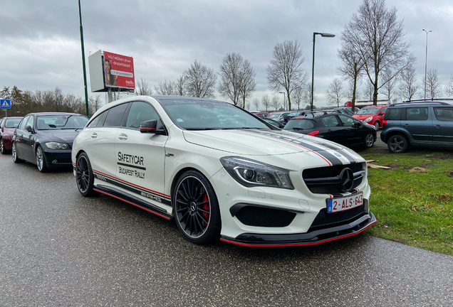 Mercedes-Benz CLA 45 AMG Shooting Brake