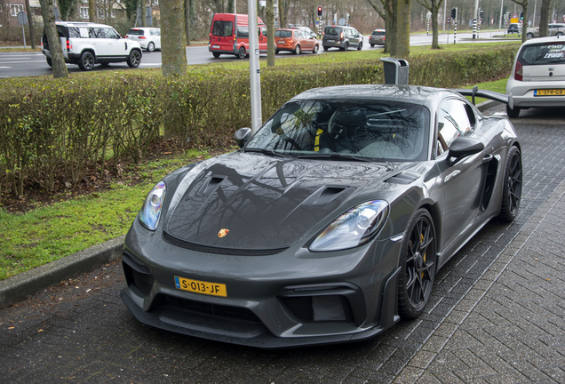 Porsche 718 Cayman GT4 RS Weissach Package