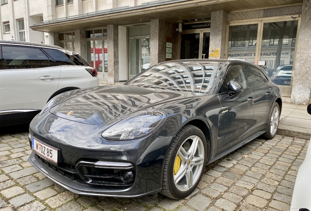 Porsche 971 Panamera Turbo S E-Hybrid Sport Turismo