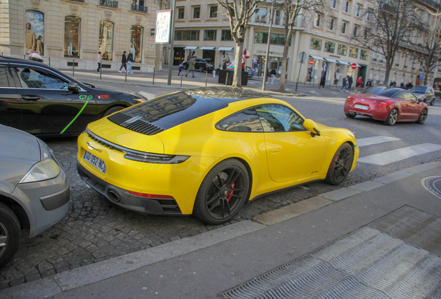 Porsche 992 Carrera GTS