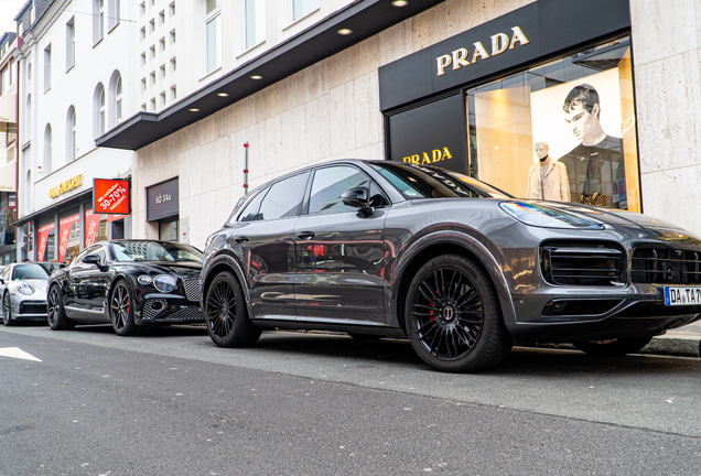 Porsche 9YA Cayenne GTS