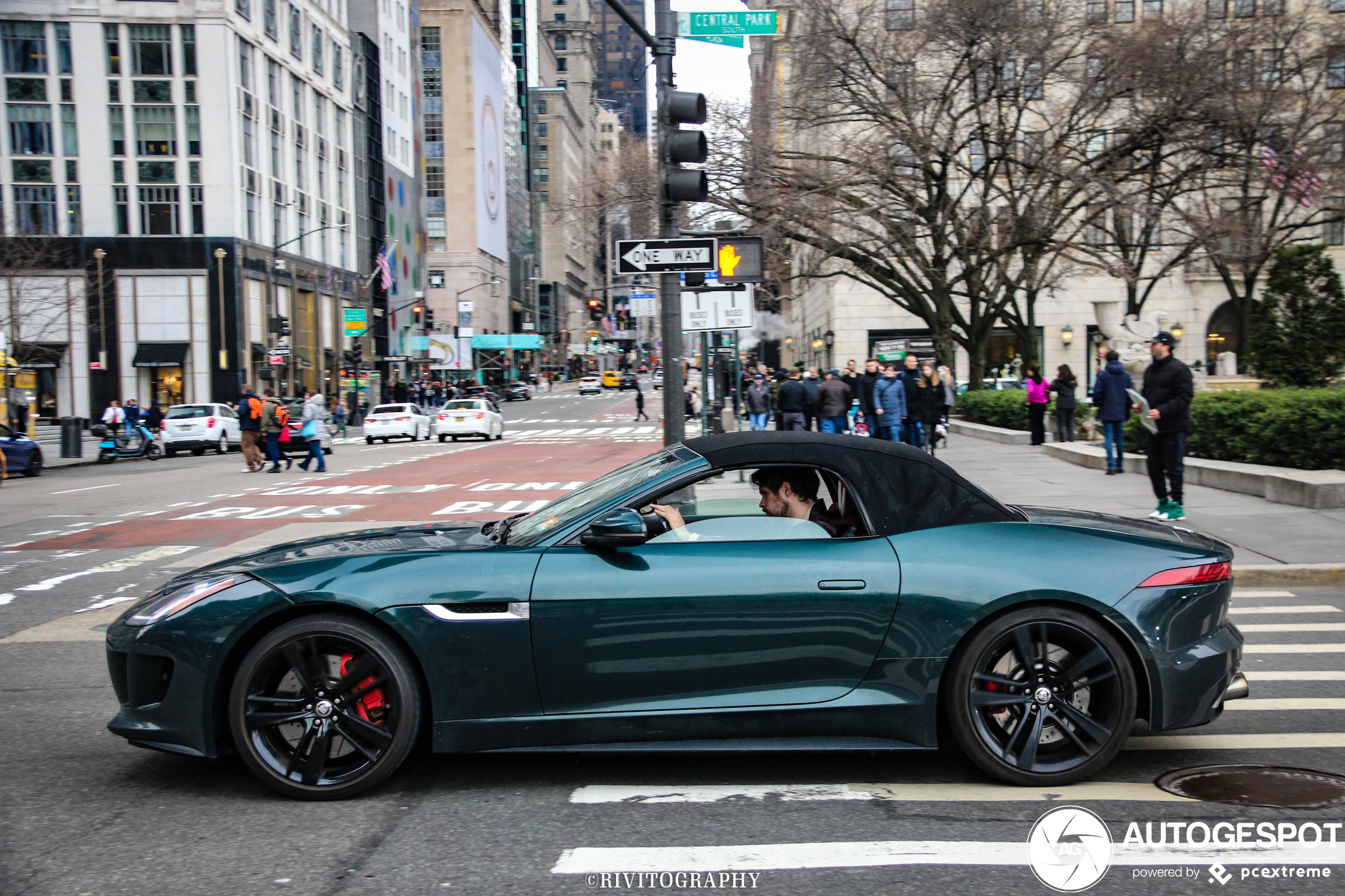 Jaguar F-TYPE S V8 Convertible