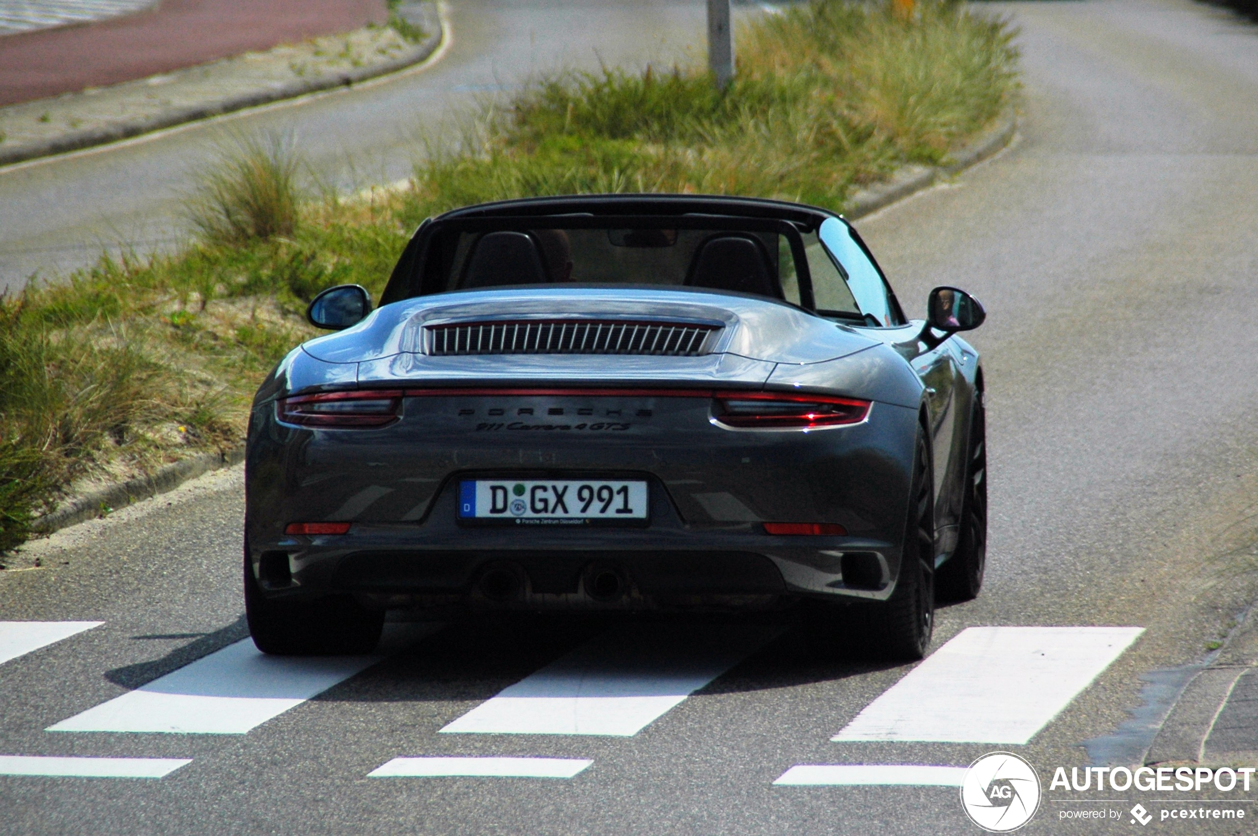 Porsche 991 Carrera 4 GTS Cabriolet MkII