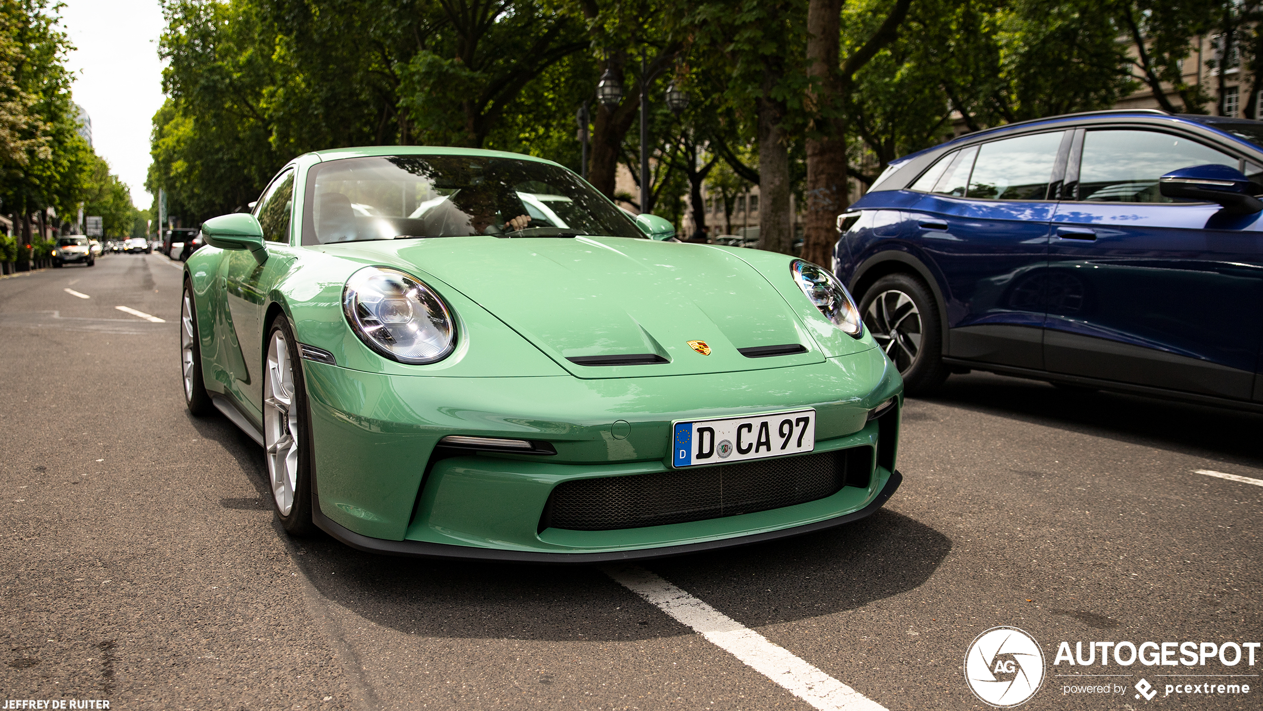 Porsche 992 GT3 Touring