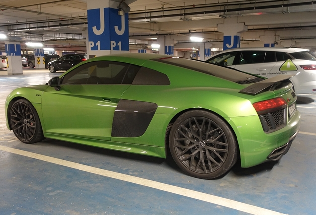 Audi R8 V10 Plus 2015