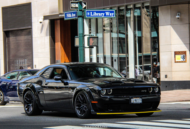 Dodge Challenger SRT Hellcat Widebody