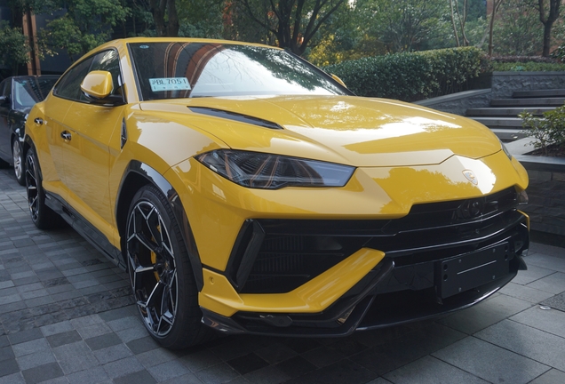 Lamborghini Urus Performante