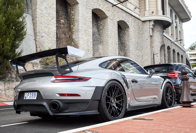 Porsche 991 GT2 RS Weissach Package