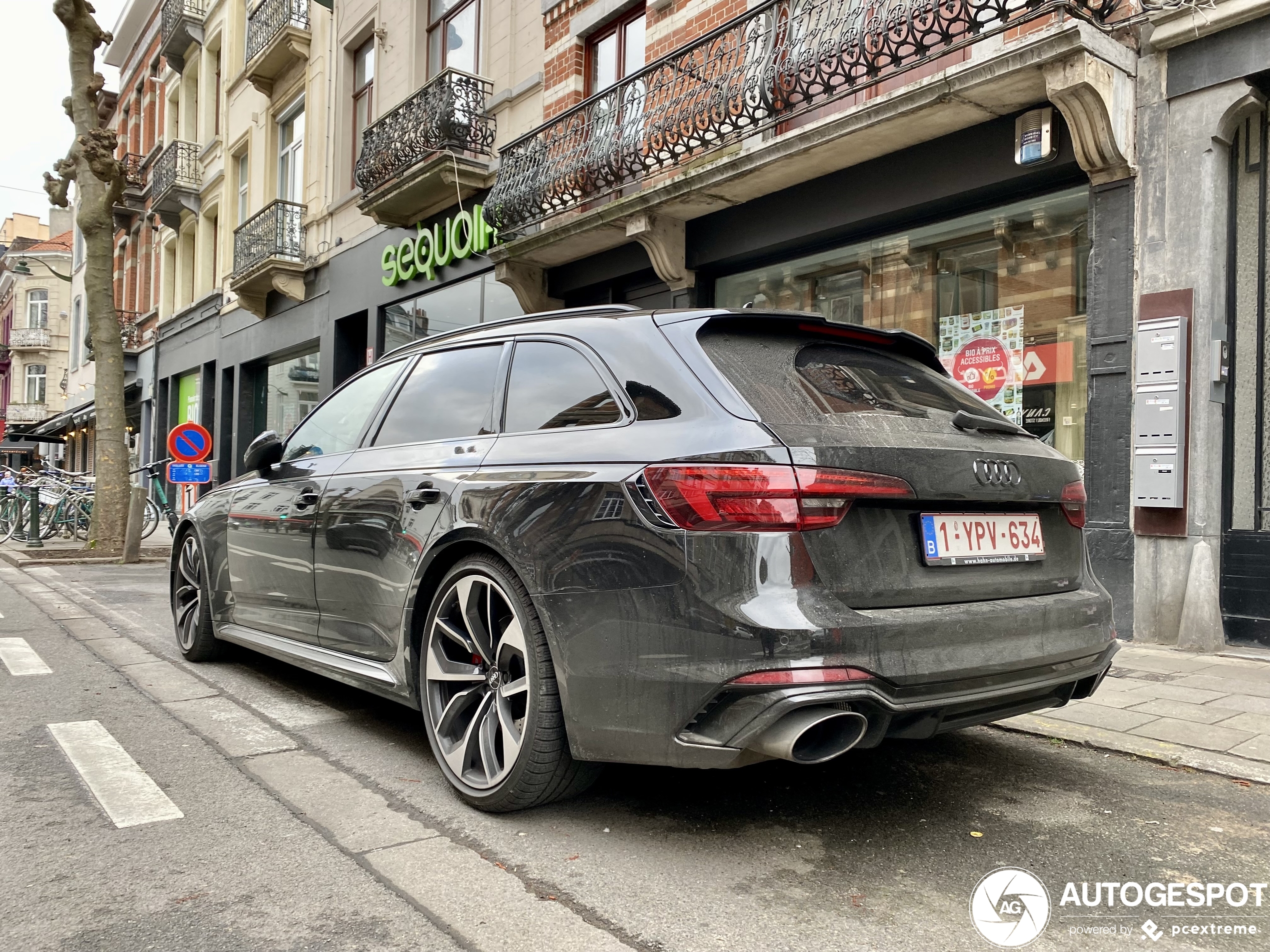 Audi RS4 Avant B9