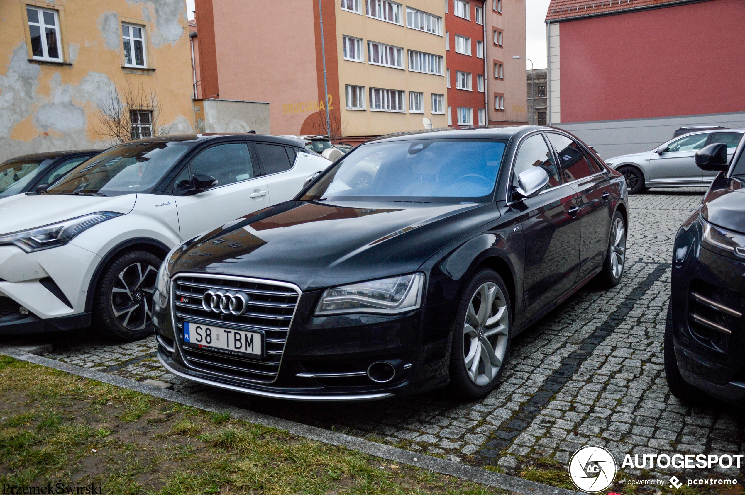 Audi S8 D4