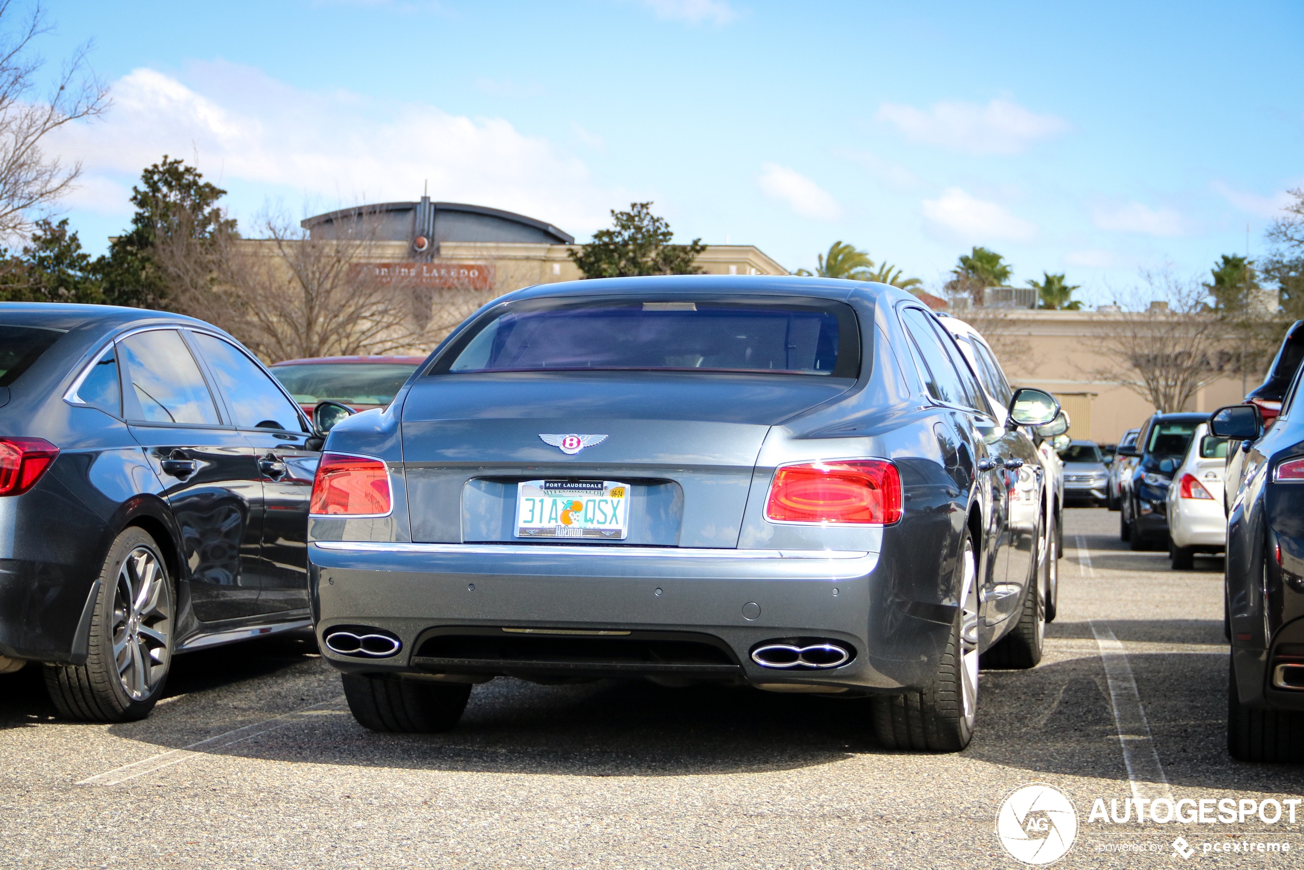 Bentley Flying Spur V8 S