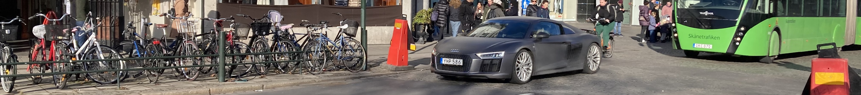 Audi R8 V10 Plus 2015