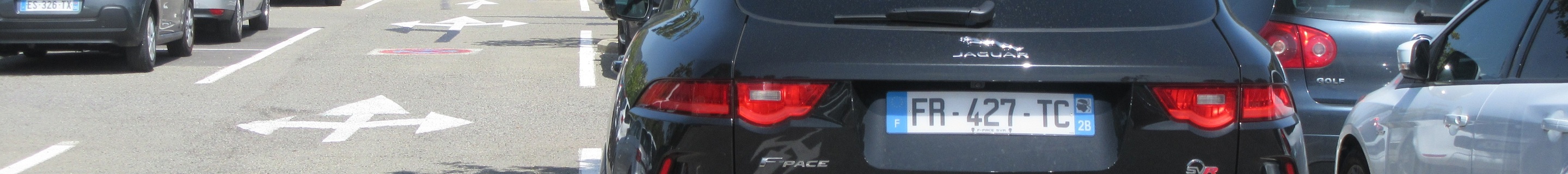 Jaguar F-PACE SVR