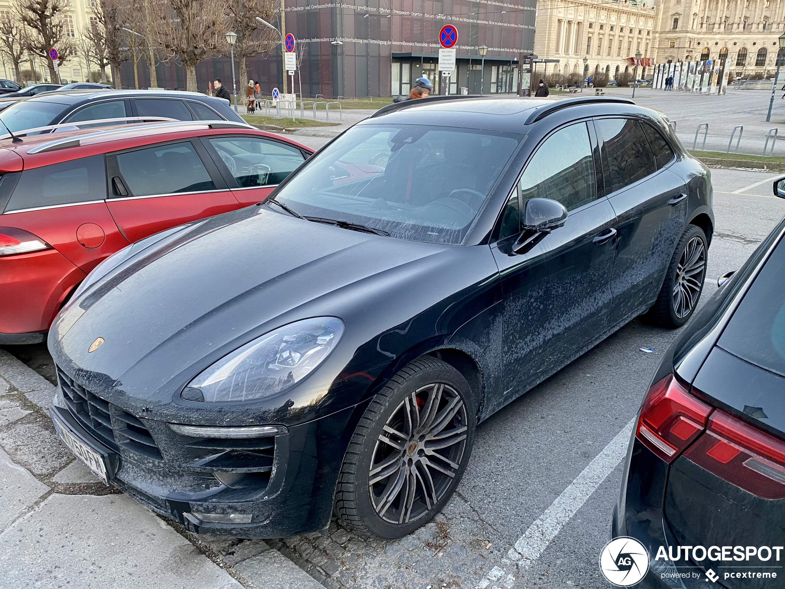 Porsche 95B Macan GTS