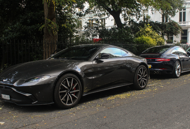 Aston Martin V8 Vantage 2018