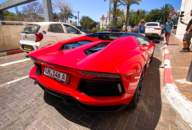 Lamborghini Aventador LP700-4 Roadster