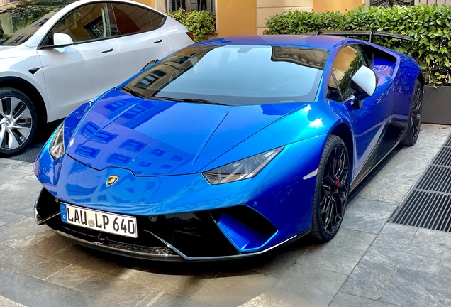 Lamborghini Huracán LP640-4 Performante