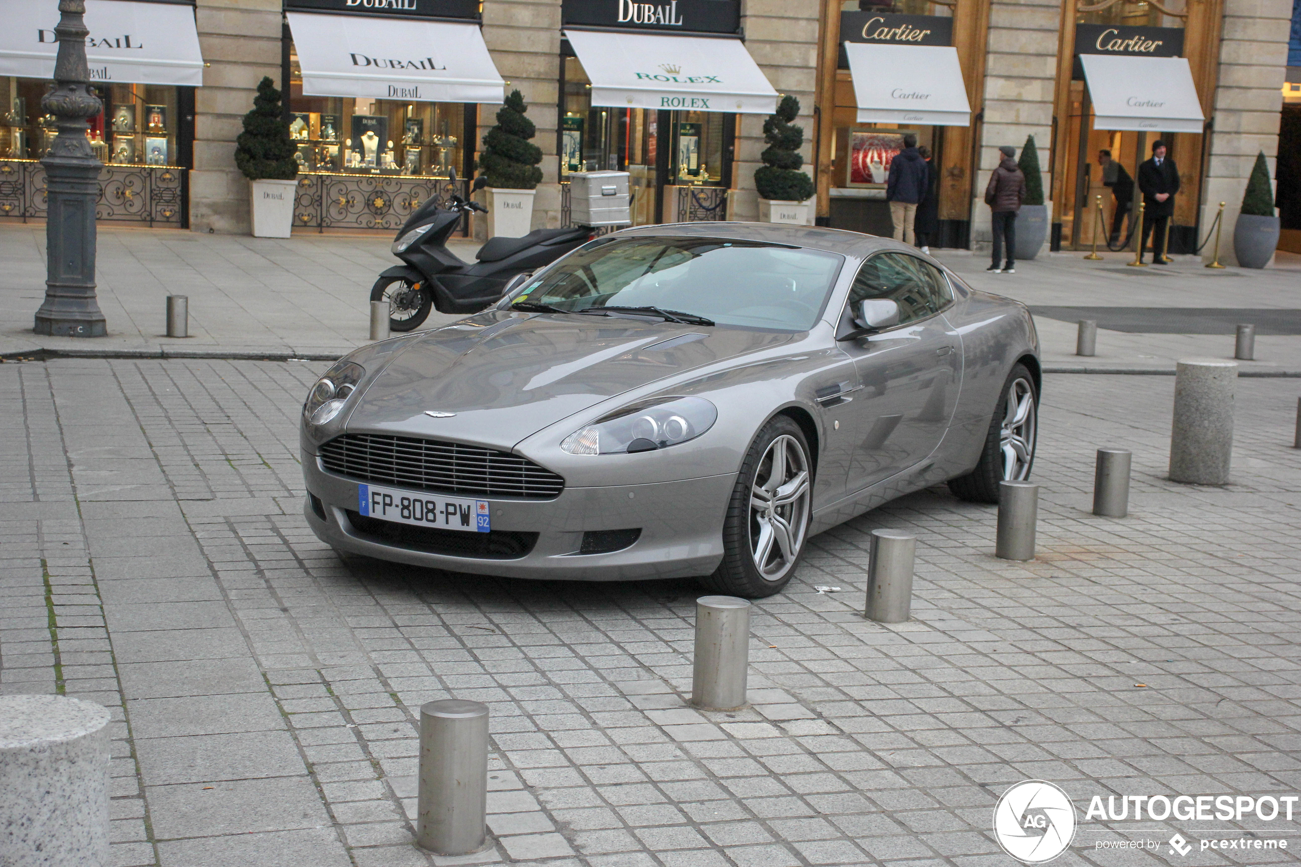 Aston Martin DB9