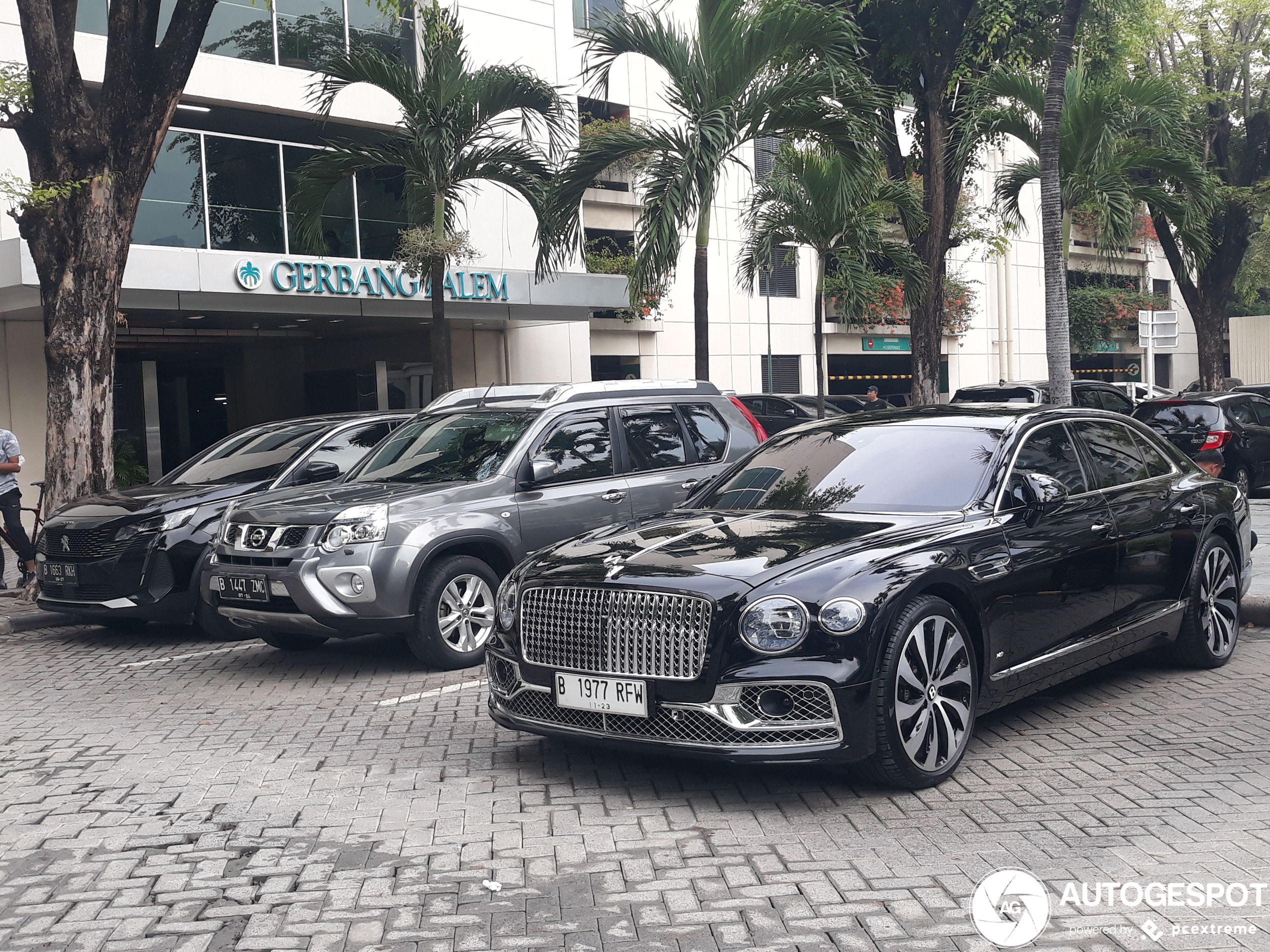 Bentley Flying Spur V8 2021 First Edition