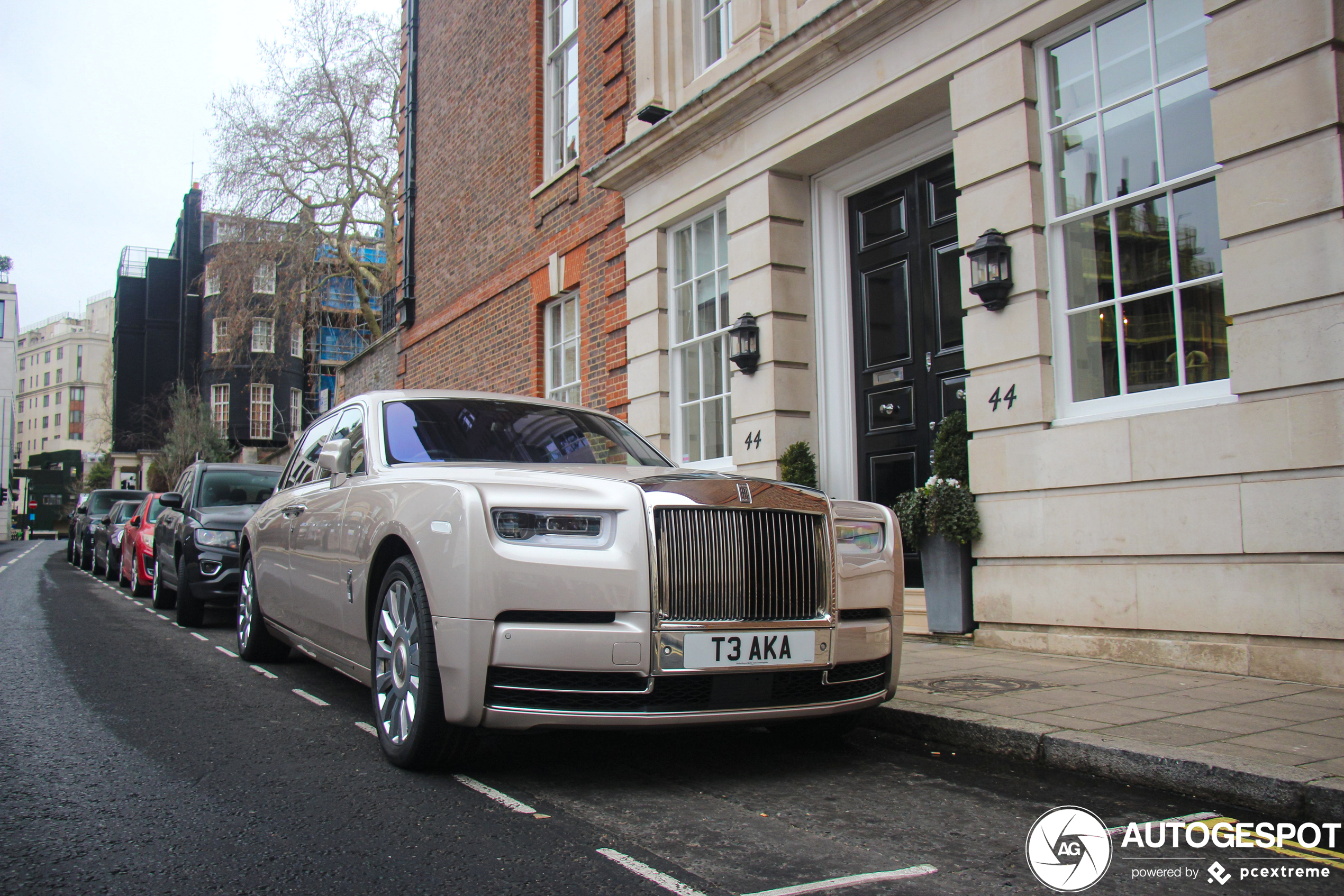 Rolls-Royce Phantom VIII EWB