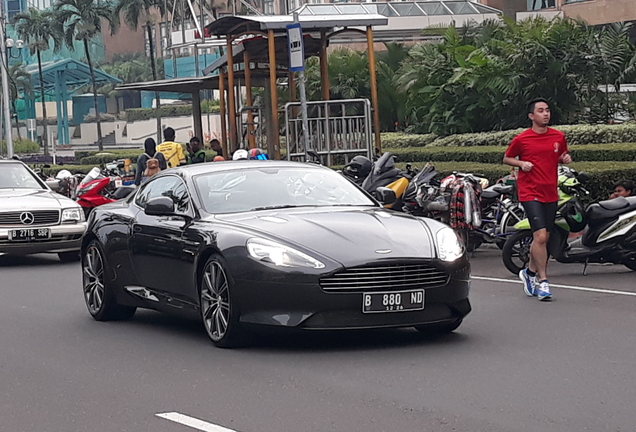 Aston Martin DB9 2013