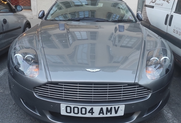 Aston Martin DB9 Volante