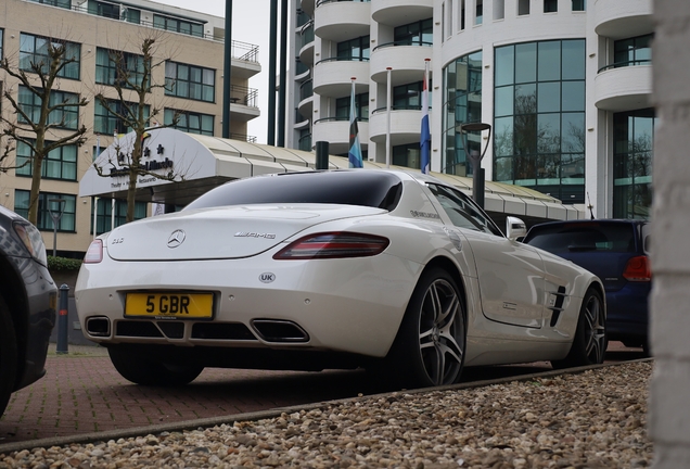 Mercedes-Benz SLS AMG