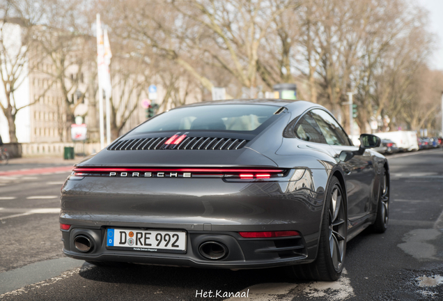 Porsche 992 Carrera 4S