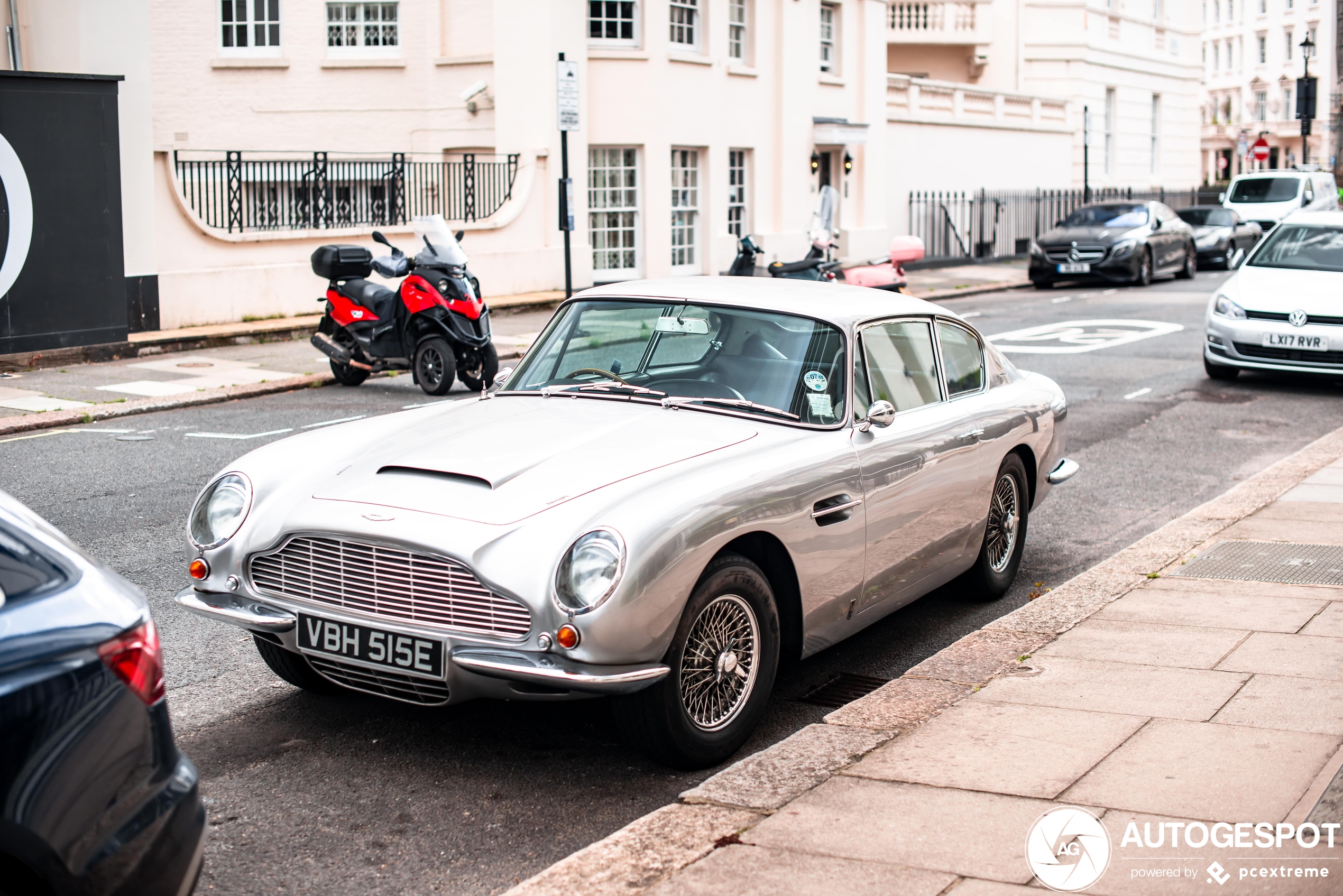 Aston Martin DB6 MKI