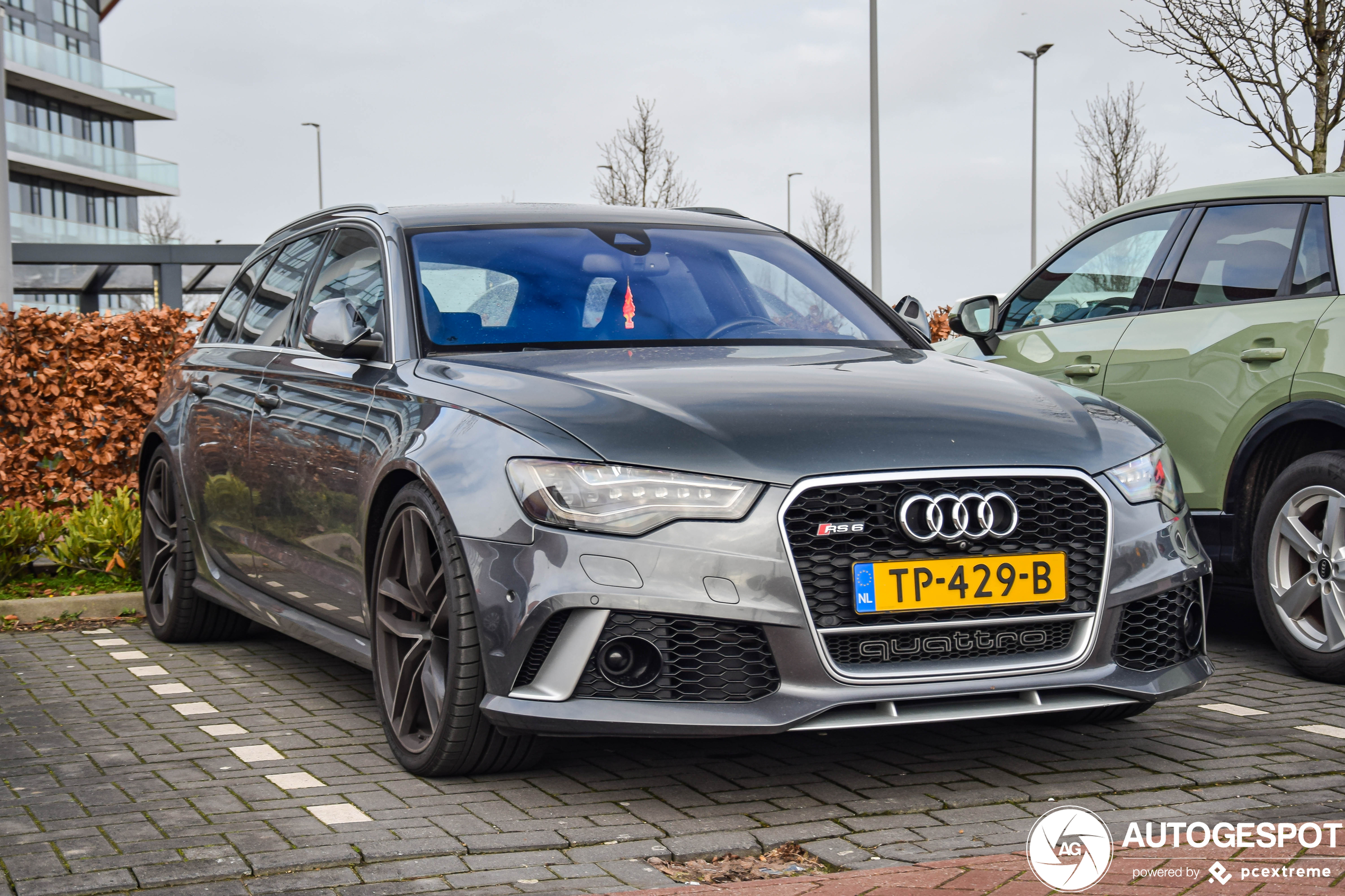 Audi RS6 Avant C7