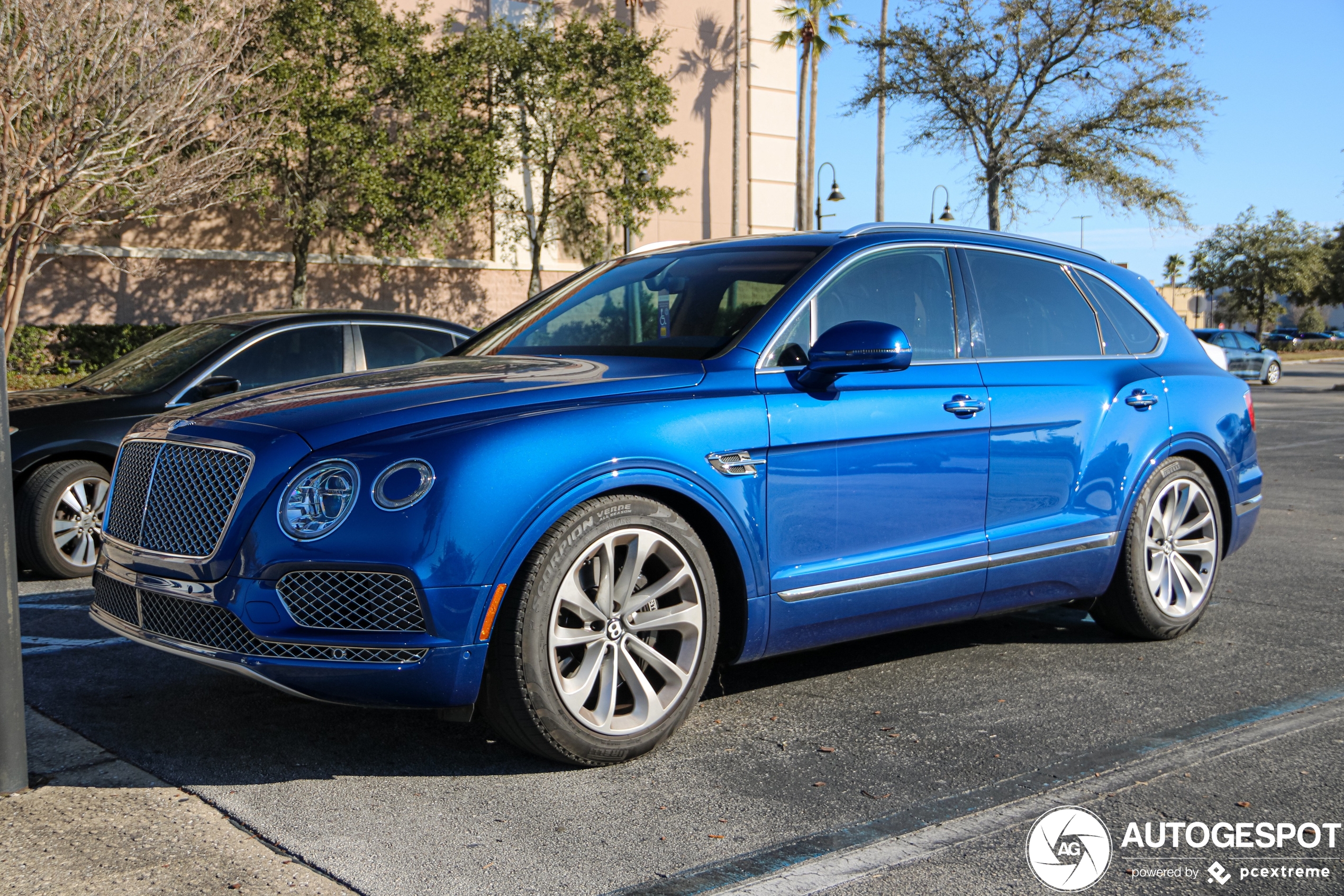 Bentley Bentayga V8