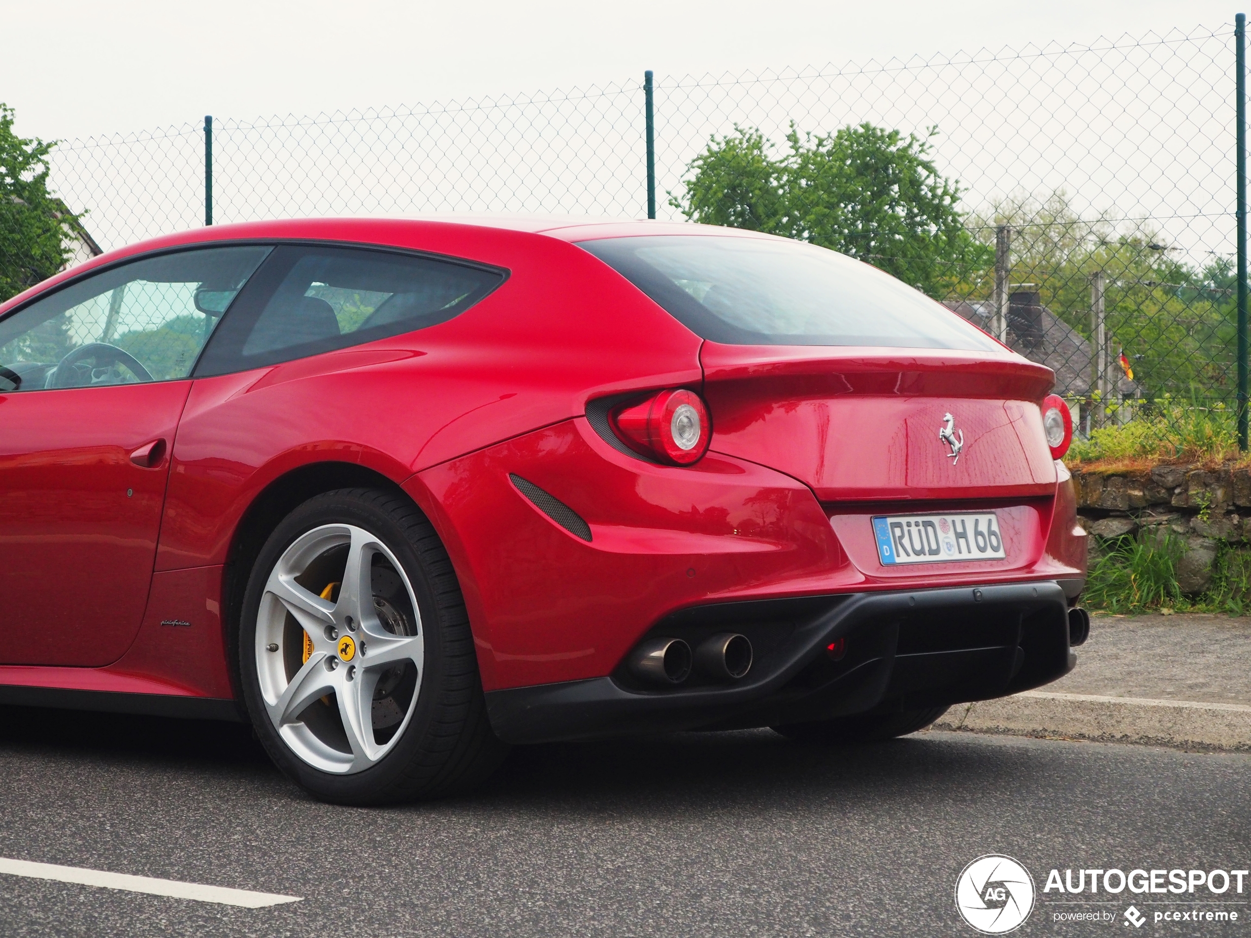 Ferrari FF