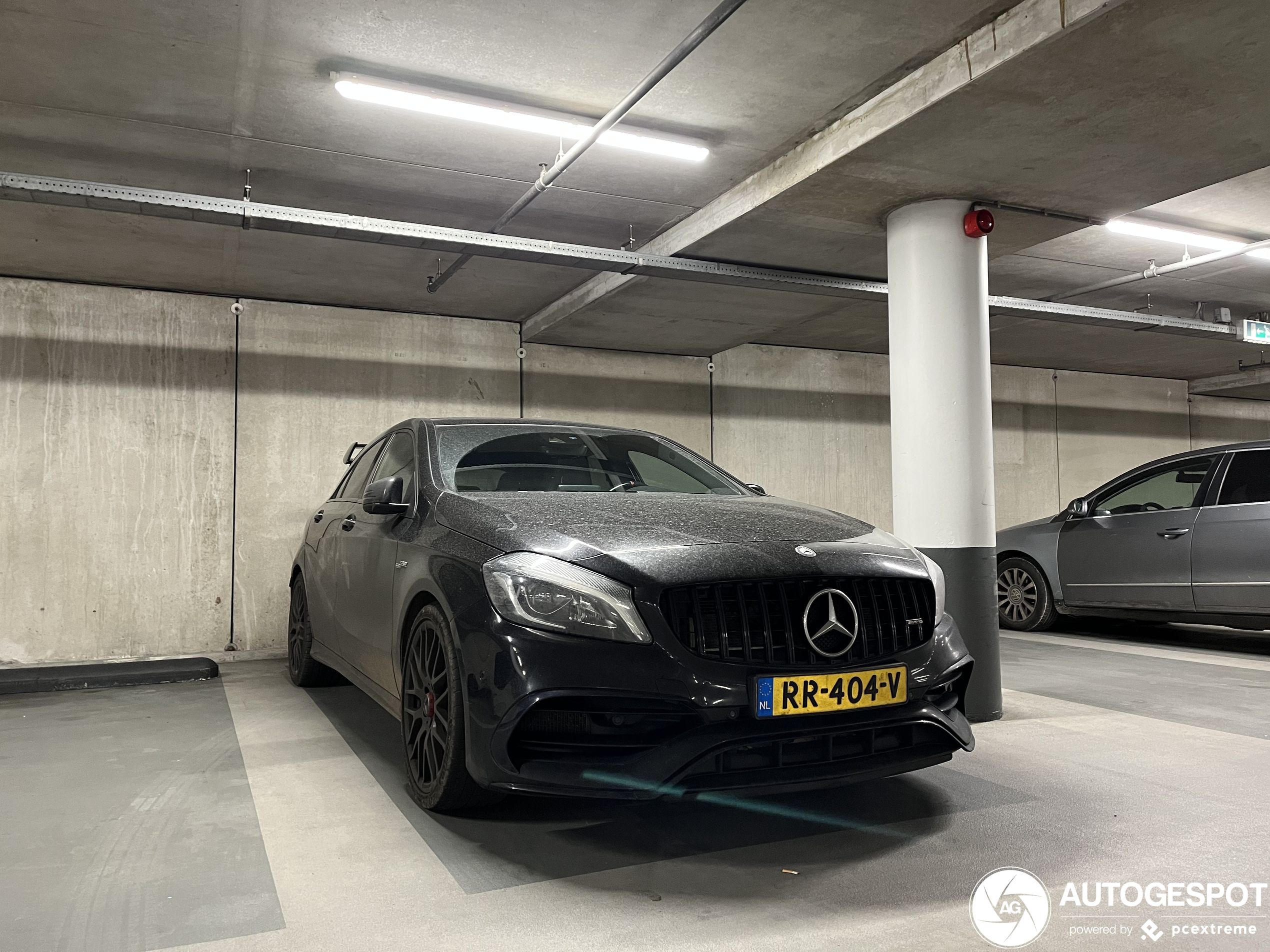 Mercedes-AMG A 45 W176 2015