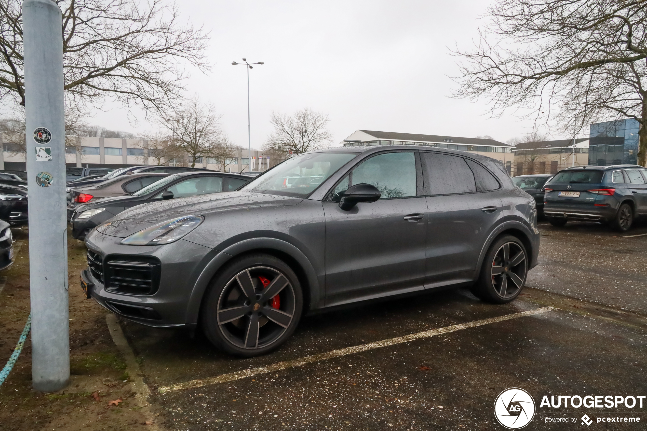 Porsche 9YA Cayenne GTS