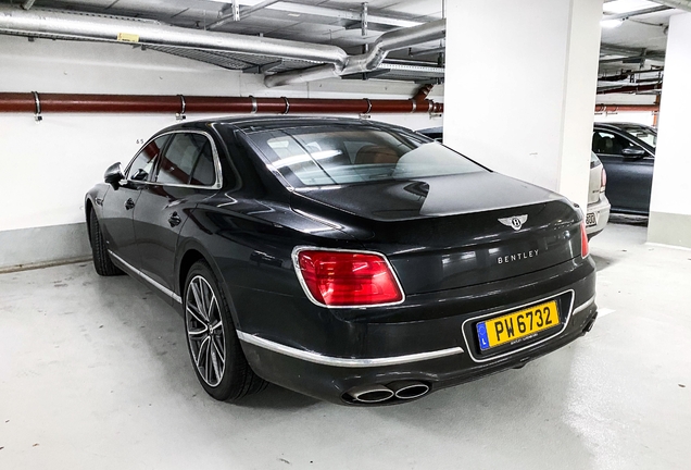 Bentley Flying Spur V8 2022 Mulliner