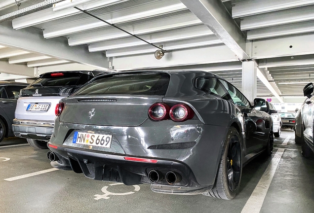 Ferrari GTC4Lusso