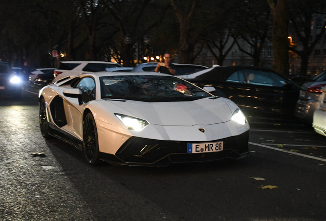 Lamborghini Aventador LP780-4 Ultimae