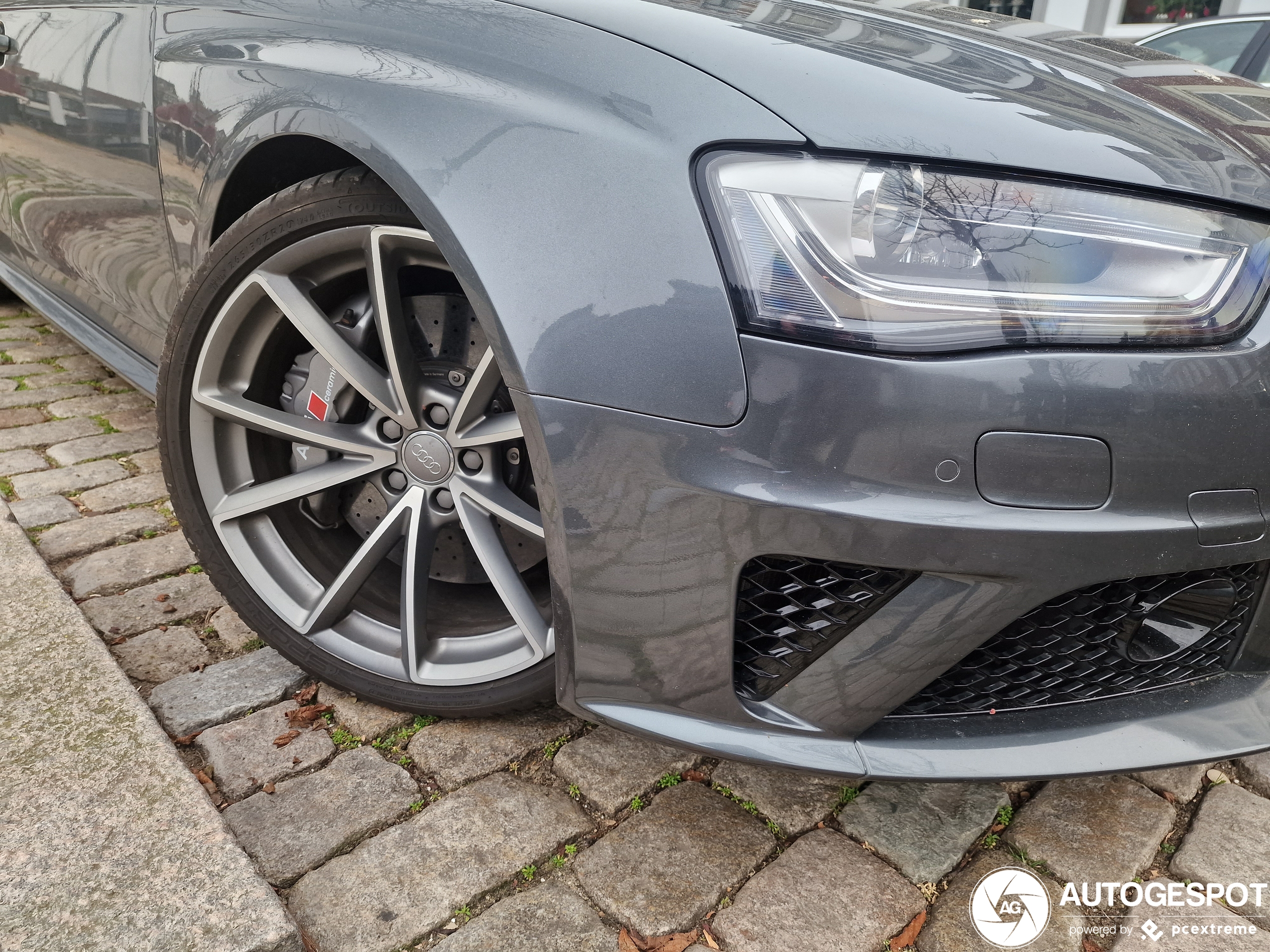 Audi RS4 Avant B8