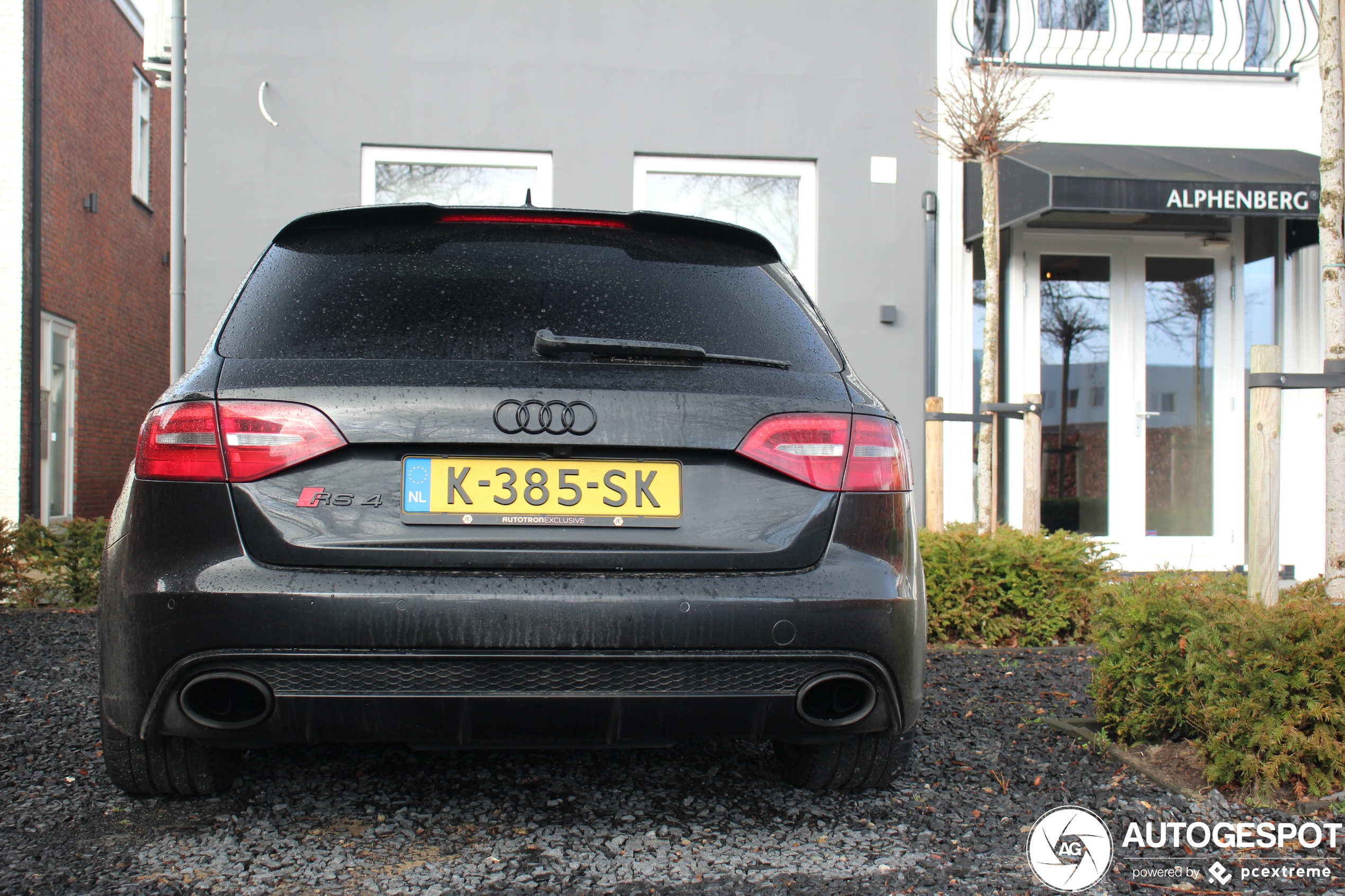 Audi RS4 Avant B8