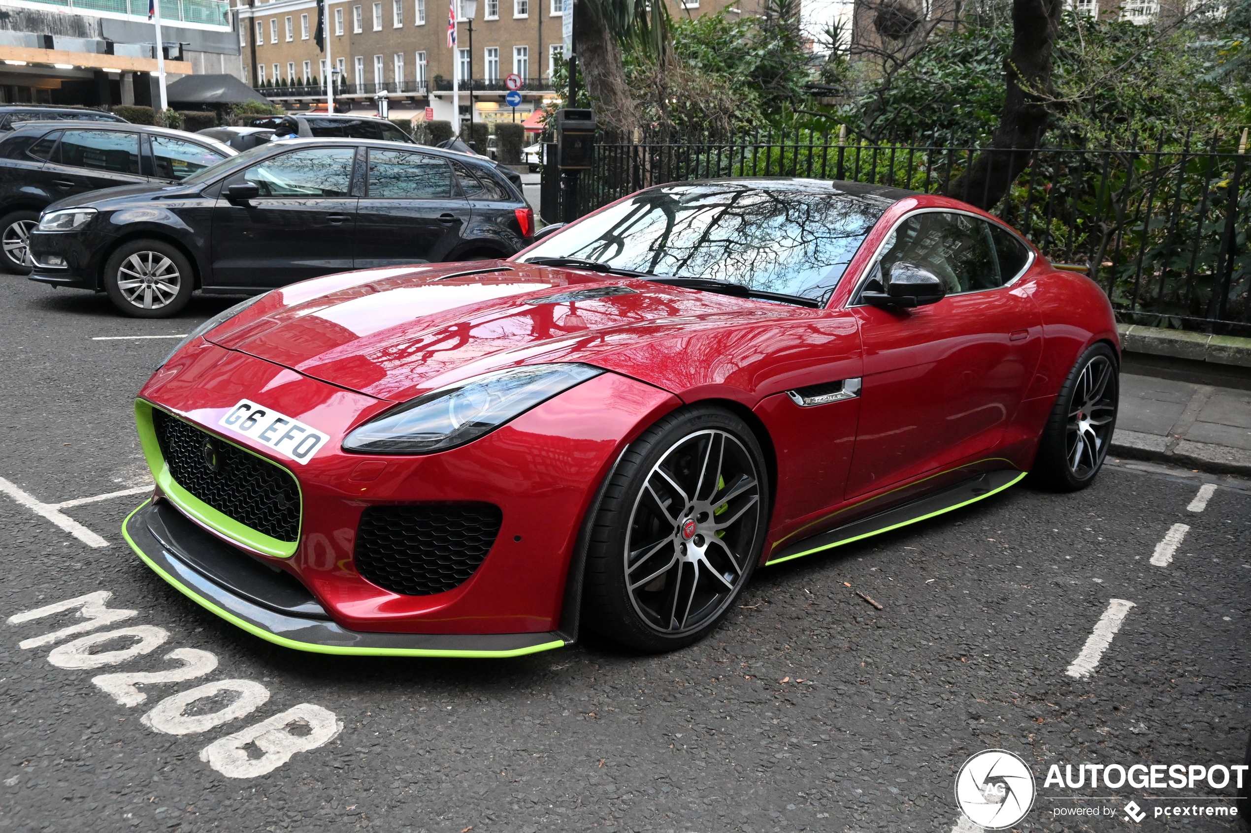 Jaguar F-TYPE R Coupé