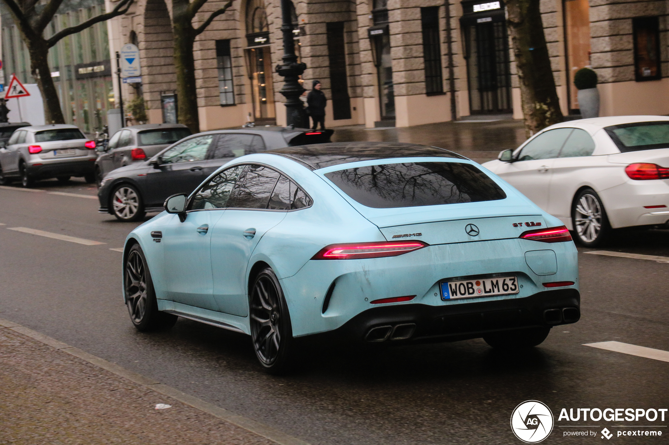 Mercedes-AMG GT 63 S E met stekker wordt veel gespot