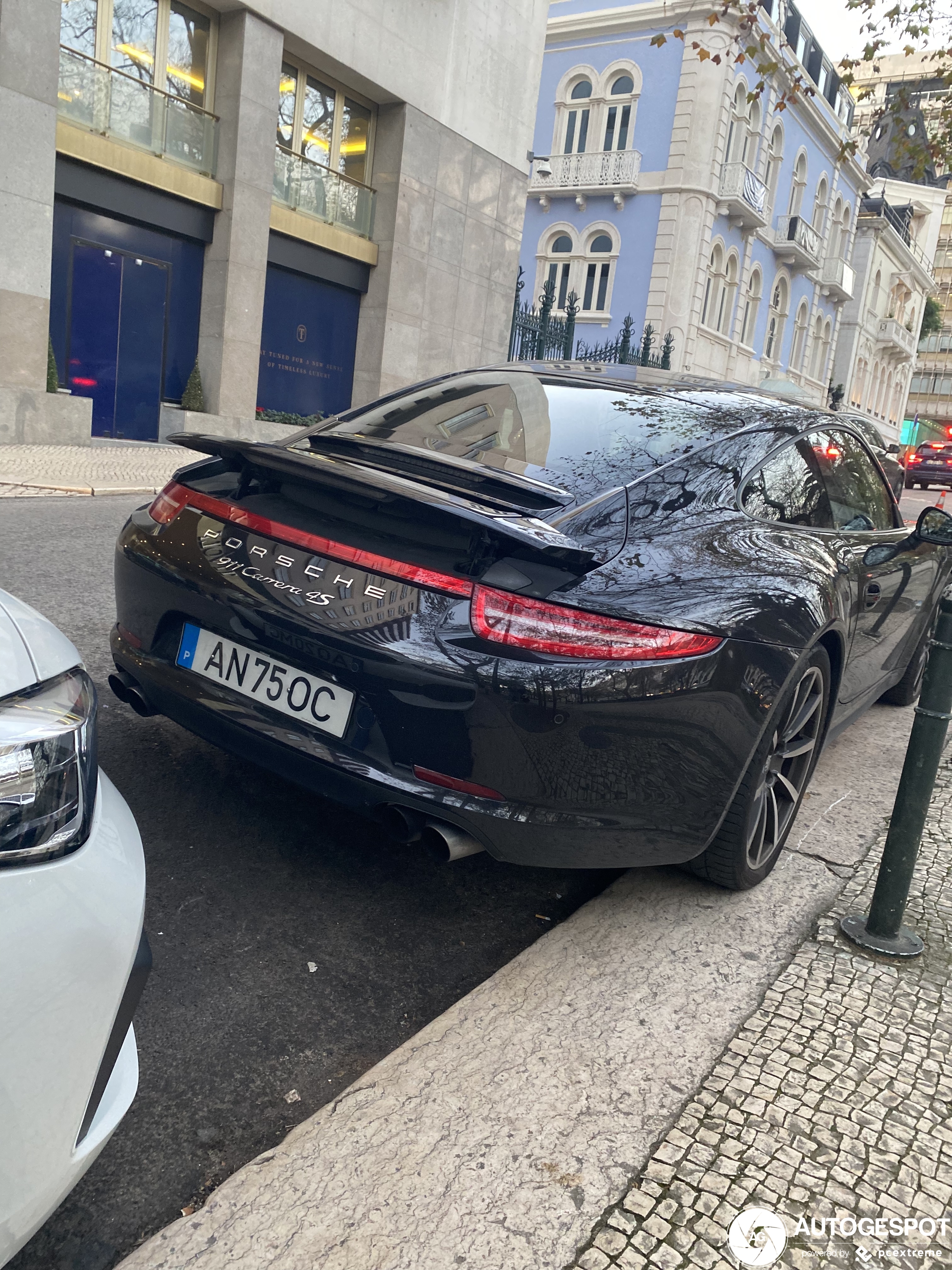 Porsche 991 Carrera 4S MkI