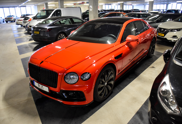 Bentley Flying Spur V8 2021