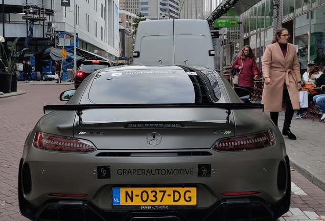 Mercedes-AMG GT R Pro C190