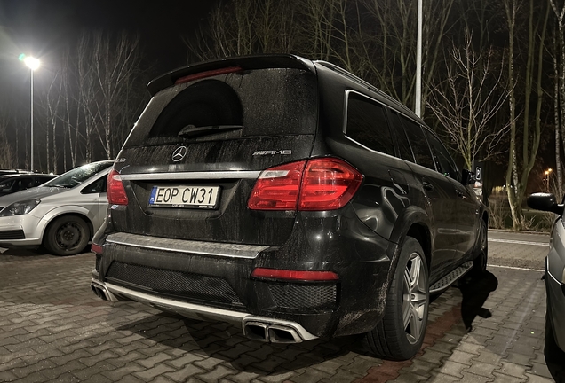 Mercedes-Benz GL 63 AMG X166