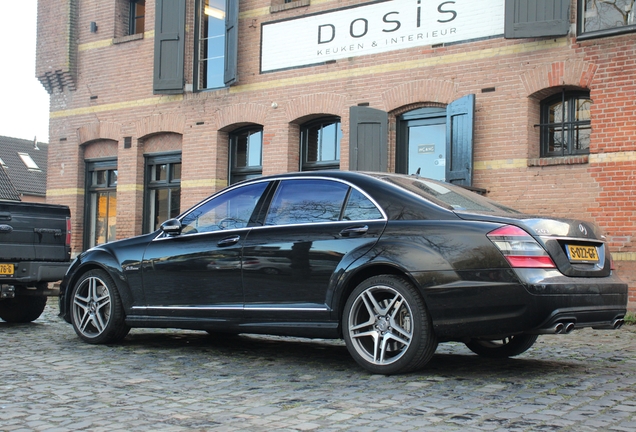 Mercedes-Benz S 63 AMG W221