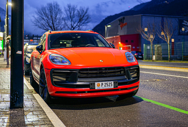 Porsche 95B Macan GTS MkIII