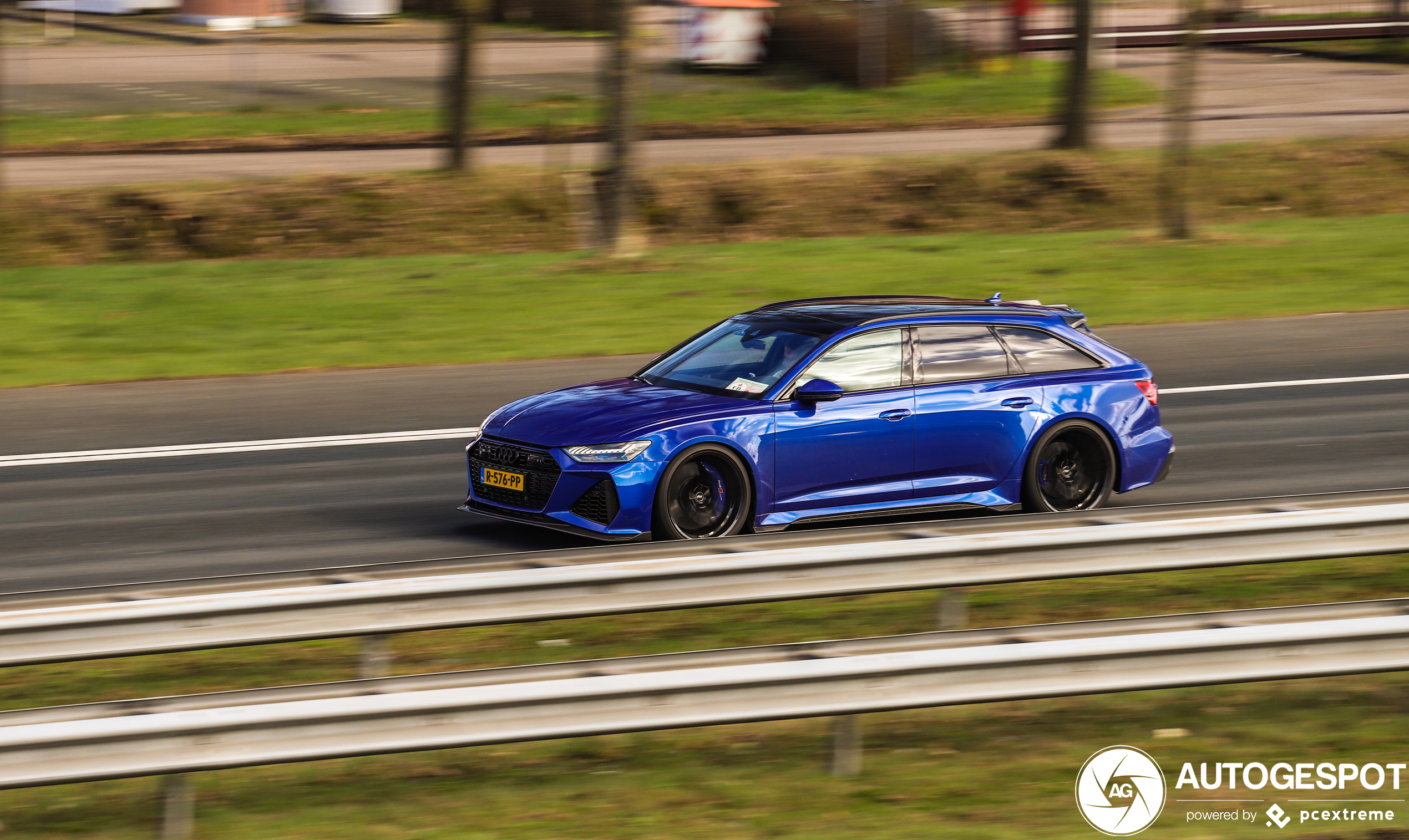 Audi ABT RS6-S Avant C8