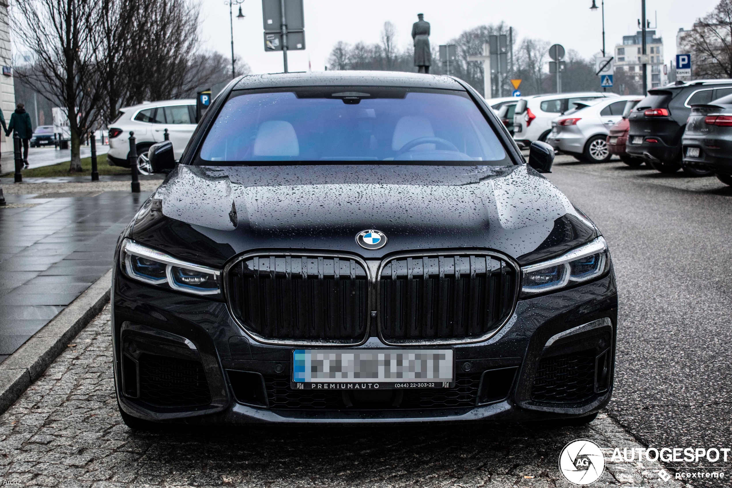 BMW M760Li xDrive 2019