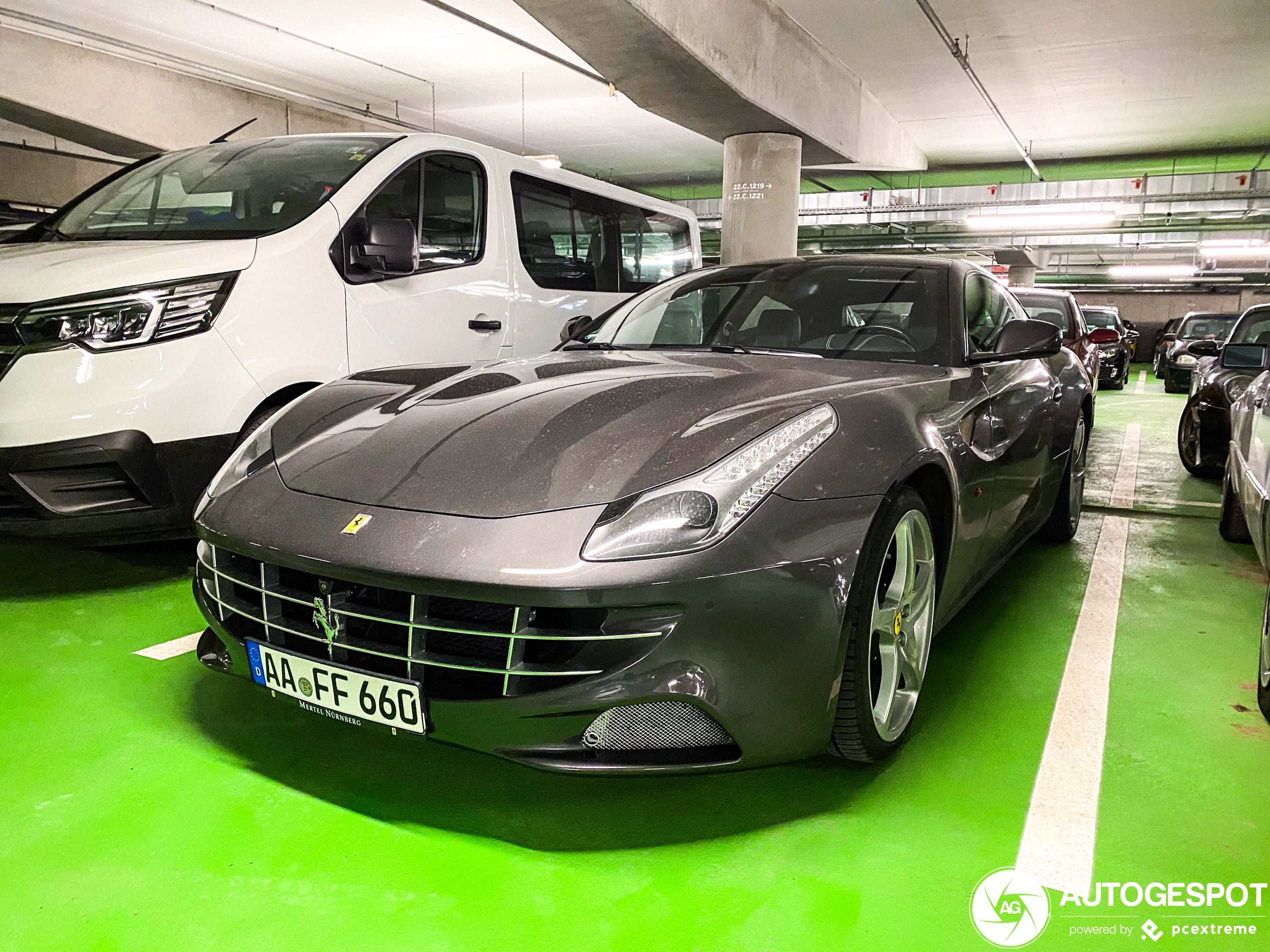 Ferrari FF